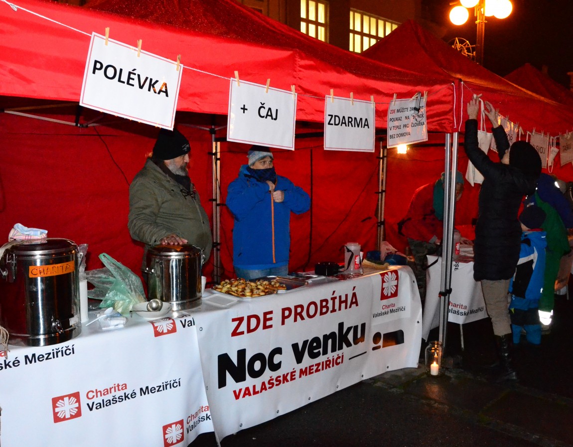 Již potřetí se spalo venku
