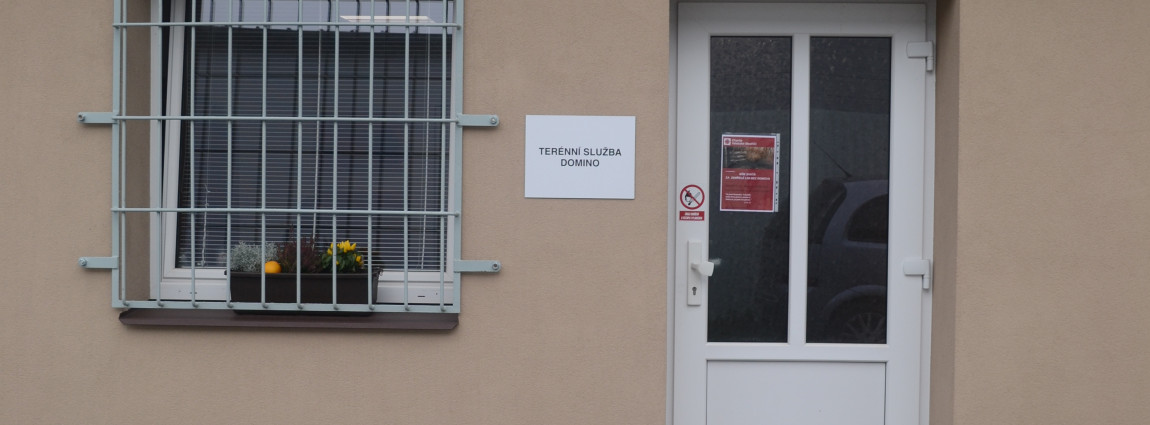 Jeden den sociálního pracovníka v TERÉNNÍ SLUŽBĚ DOMINO