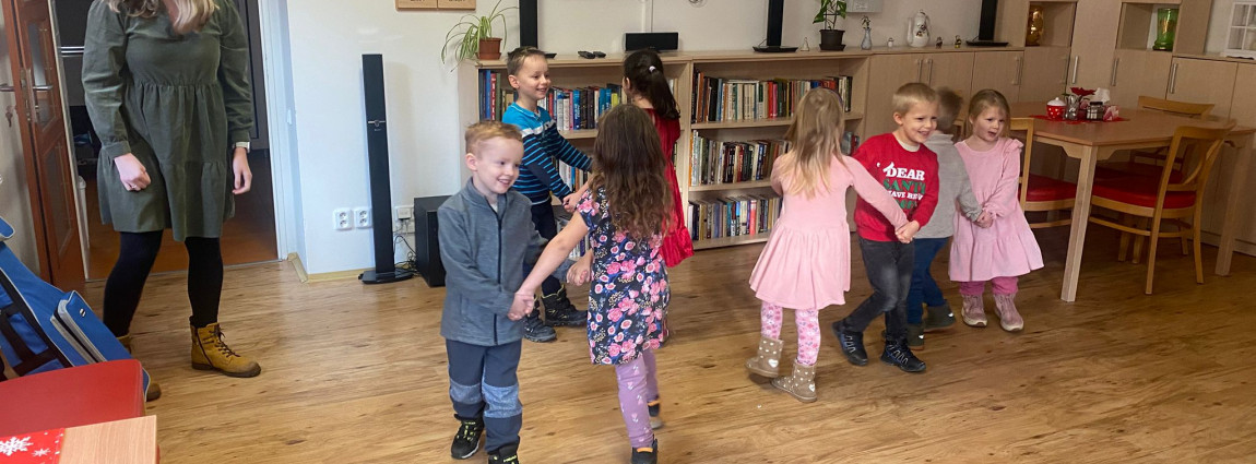 🎵 Hudba a sm&iacute;ch spojily generace 🎵