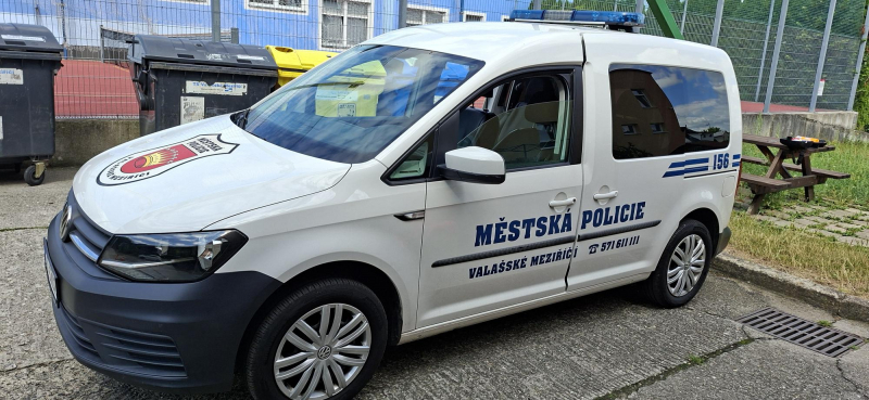 🚓 Nav&scaron;t&iacute;vil n&aacute;s str&aacute;žn&iacute;k Městsk&eacute; policie 🚓