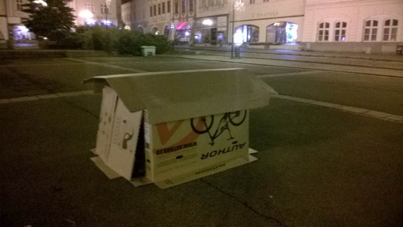 Noc venku ve Valmezu
