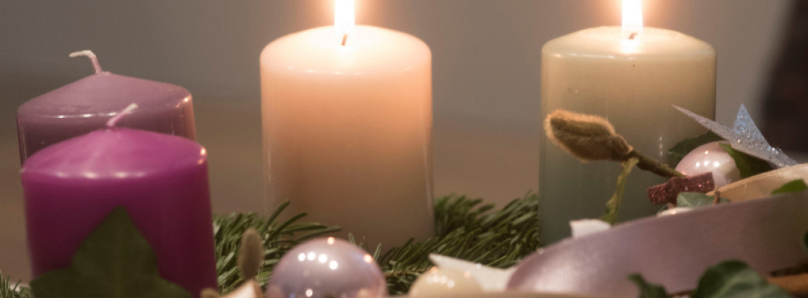 Adventn&iacute; věnec jako symbol Světla