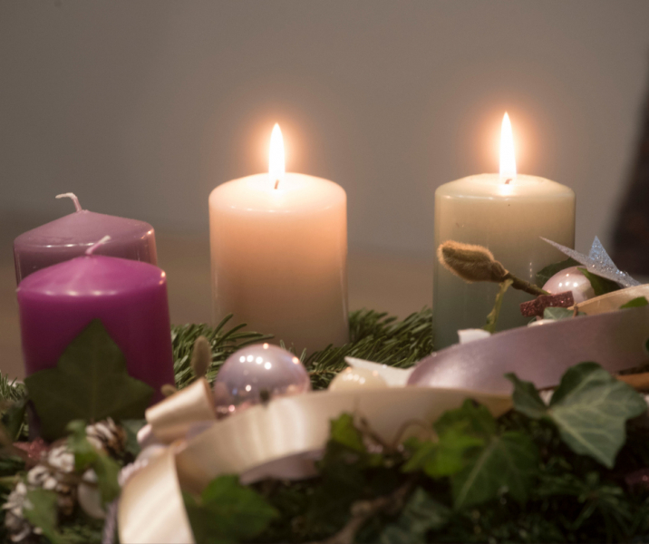 Adventn&iacute; věnec jako symbol Světla
