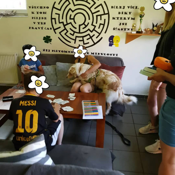 Pr&aacute;zdniny v ZAST&Aacute;VCE