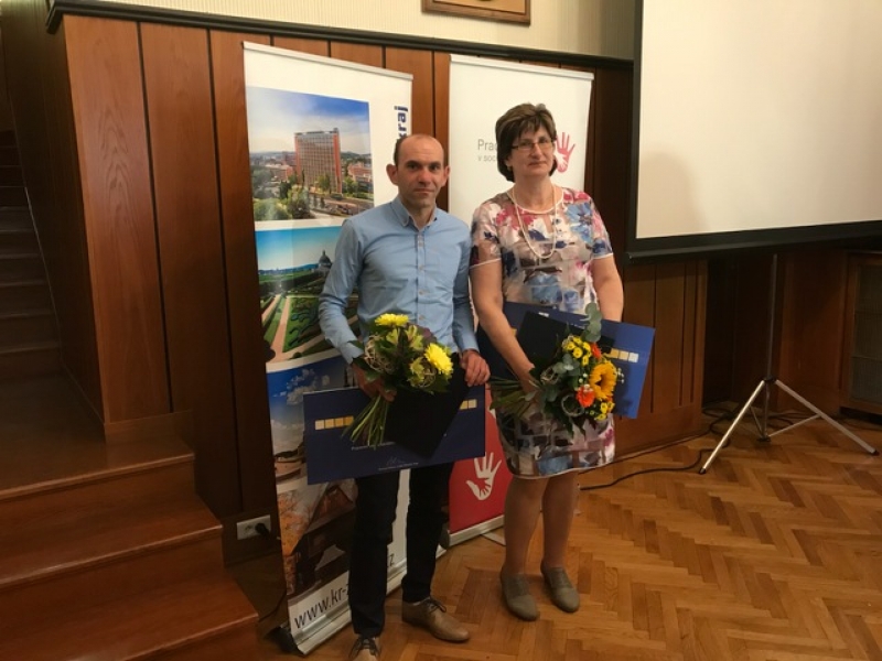 Oceněn&iacute; &bdquo;Pracovn&iacute;k roku v soci&aacute;ln&iacute;ch služb&aacute;ch pro rok 2018&ldquo; z&iacute;skali dva pracovn&iacute;ci Charity Vala&scaron;sk&eacute; Meziř&iacute;č&iacute;
