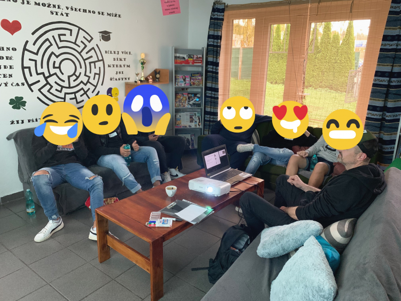 V Zast&aacute;vce besedovali o drog&aacute;ch