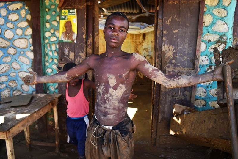 Naplňte s n&aacute;mi kontejner pro Haiti